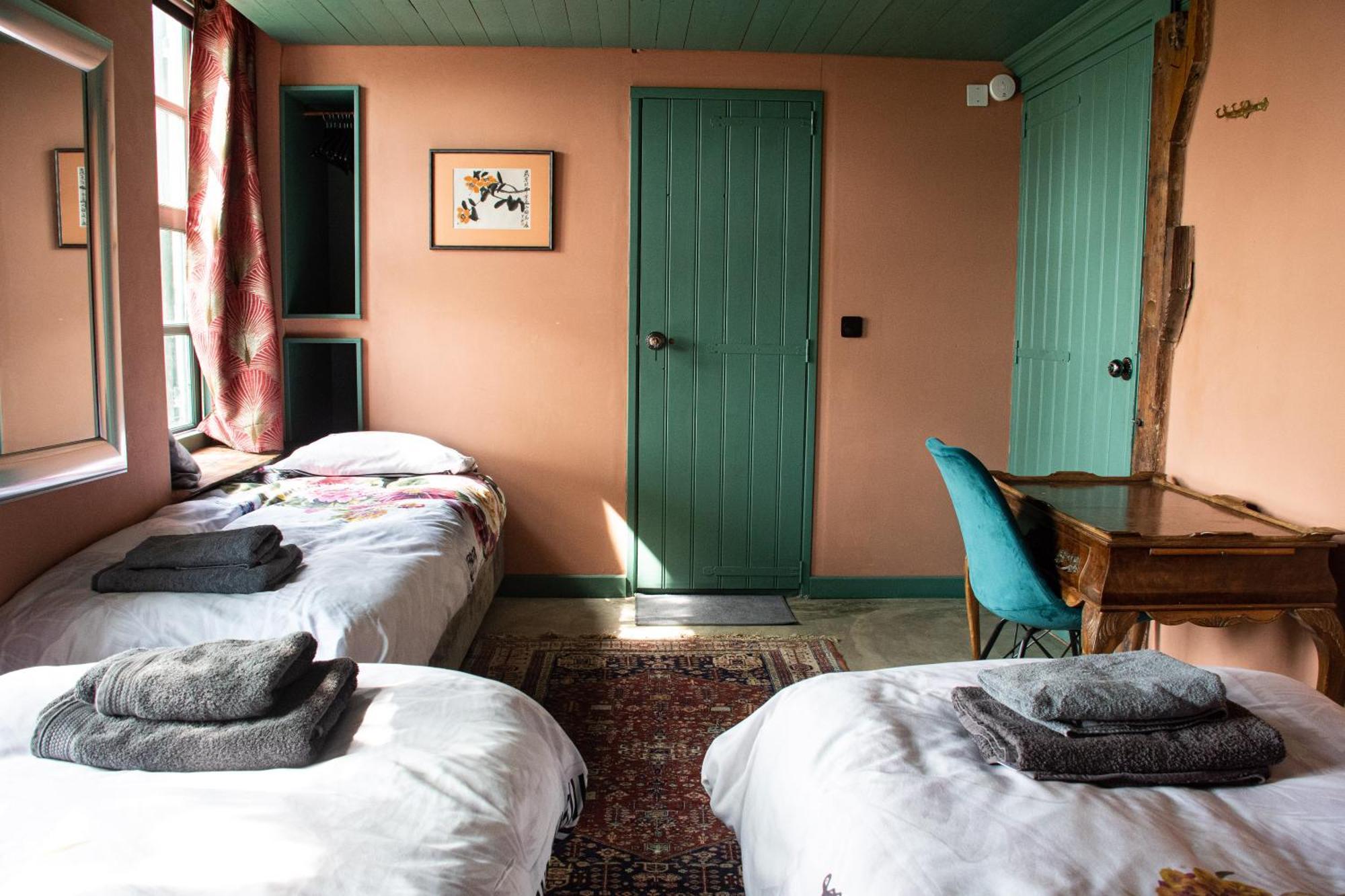 Villa Boho Experience Wellness, Jacuzzi, Sauna, Bbq, Garden, Sleeps 10 Kockengen