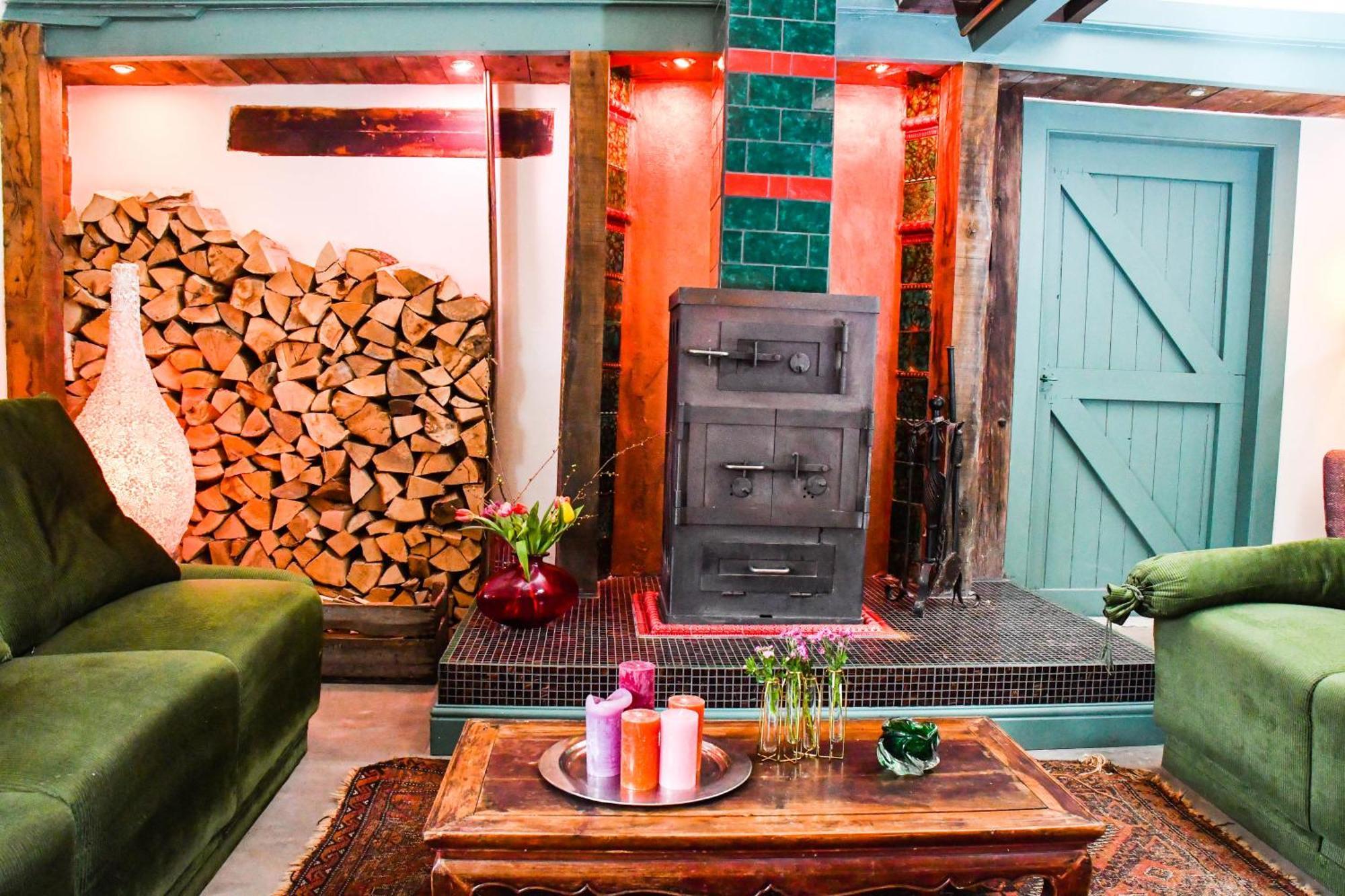Boho Experience Wellness, Jacuzzi, Sauna, Bbq, Garden, Sleeps 10 *